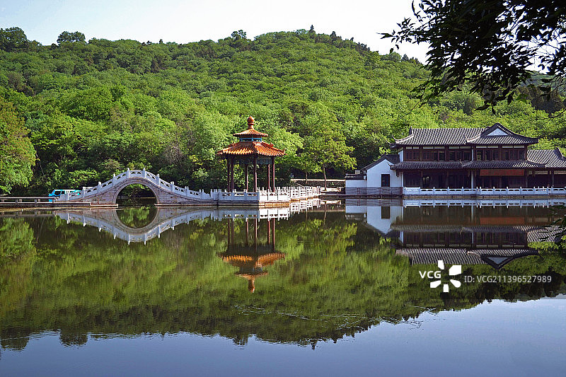 滁州深秀湖湖心亭图片素材