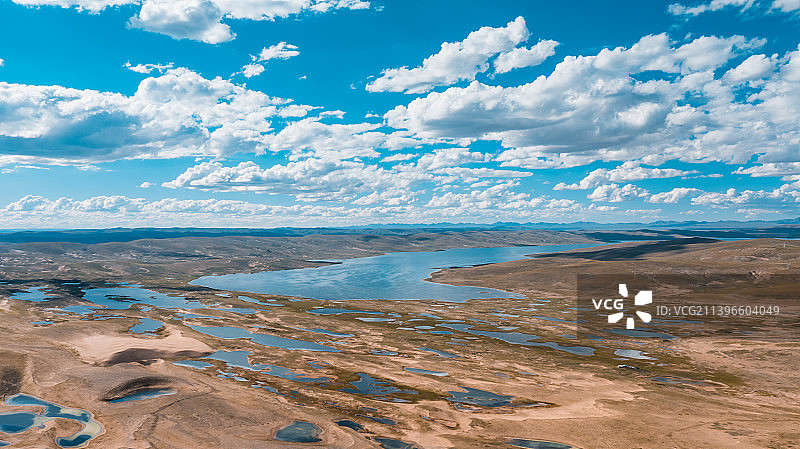 青海果洛玛多星星海图片素材