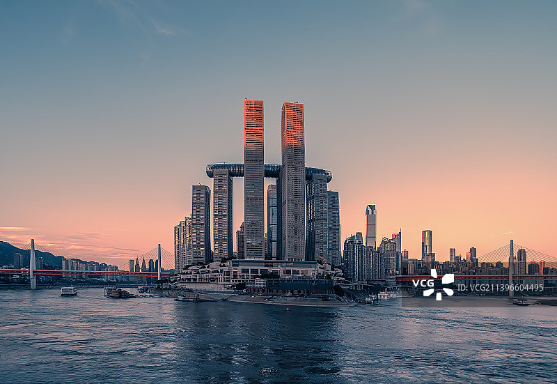 来福士一抹红图片素材