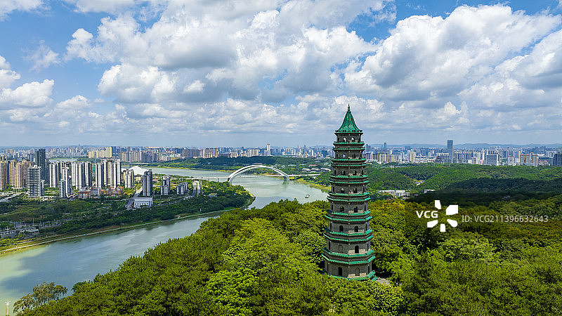 南宁青秀山景区龙象塔图片素材