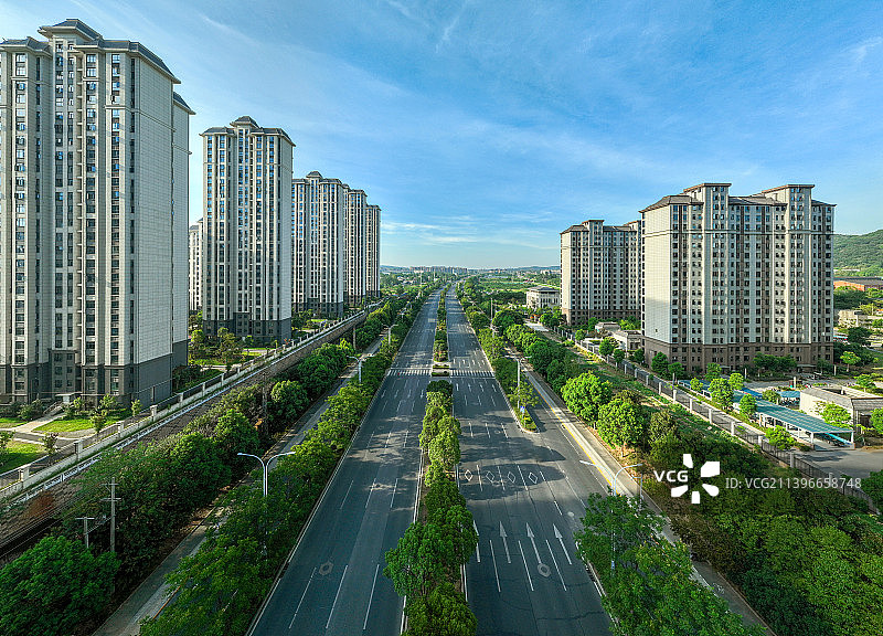 航拍襄阳市襄城区卧龙南路城市风光图片素材