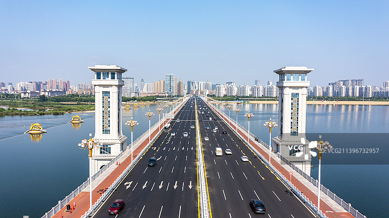航拍山东省临沂市北京路沂河大桥风景图片素材