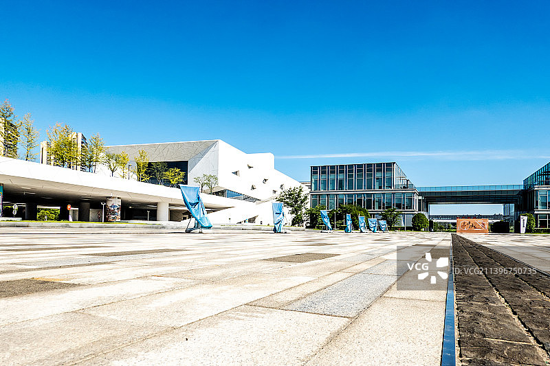 杭州临平艺尚小镇室外广场图片素材