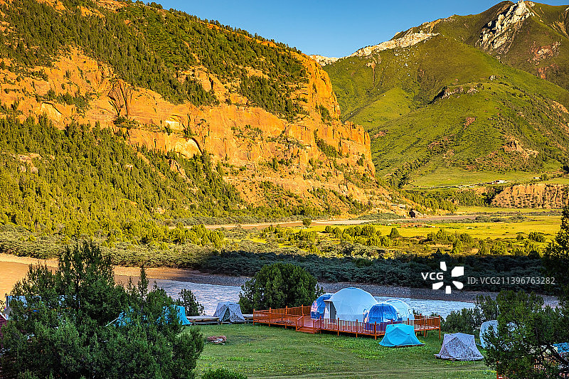 营地星空房-青海玉树杂多县巴艾涌星空营地图片素材