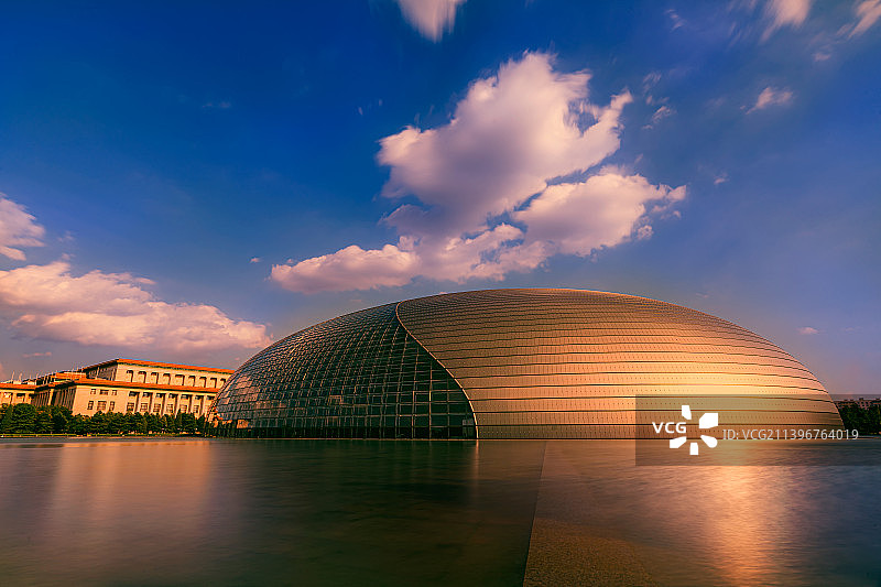 "金蛋"光影图片素材