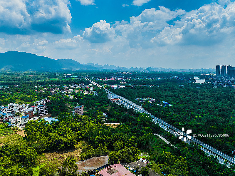 航拍桂林城北灵川区域城市建筑交通图片素材