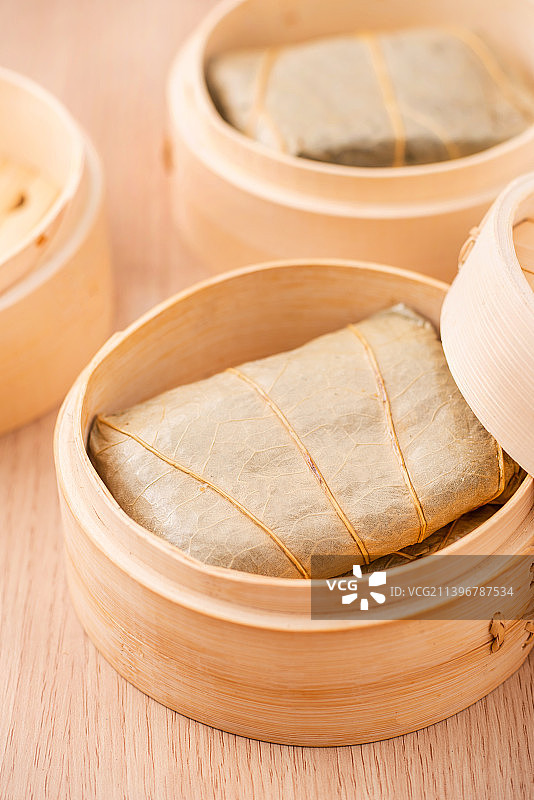港式早餐小吃荷叶糯米鸡图片素材