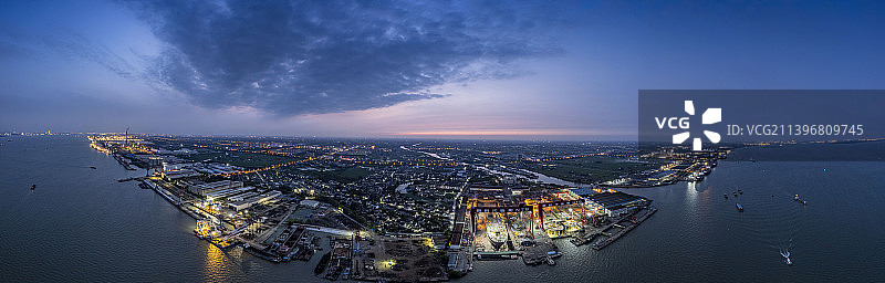 长江沿岸船舶工业航拍图图片素材