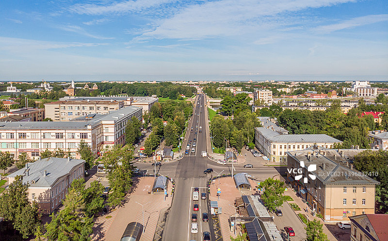 俄罗斯城市建筑中的街道高角度景观图片素材