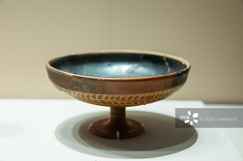 美索不达米亚文物彩陶盘希腊化时期大马士革国家博物馆图片素材