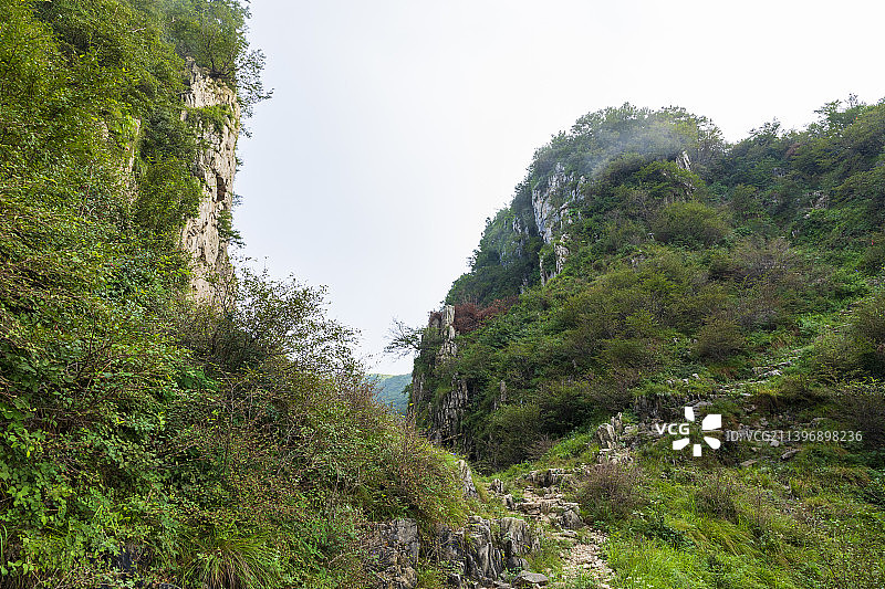 河南省辉县市南太行最高峰十字岭风光图片素材