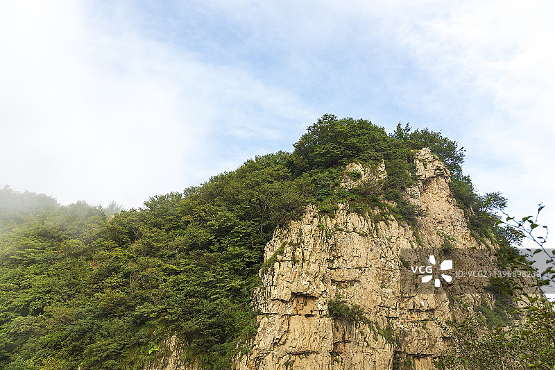 河南省辉县市南太行最高峰十字岭风光图片素材