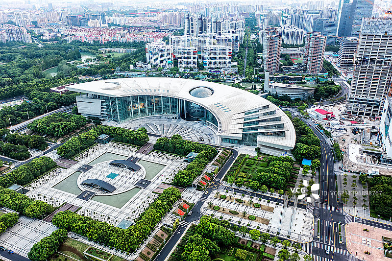 航拍上海科技馆城市建筑风光鸟瞰图图片素材