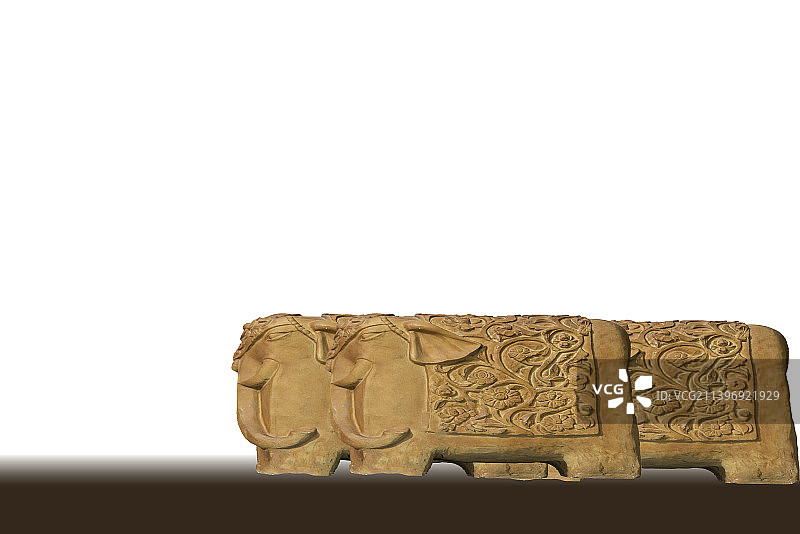 建筑，大门口的瑞兽：吉象图片素材