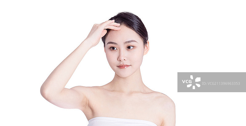白色背景下女性肖像图片素材