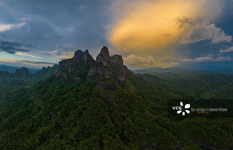容县都峤山风光图片素材