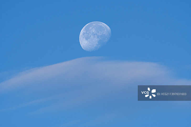 云与月图片素材