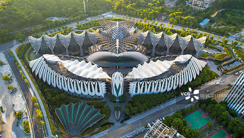 深圳地标建筑——京基 地王大厦、后海华润总部、龙华玛丝菲尔大厦图片素材