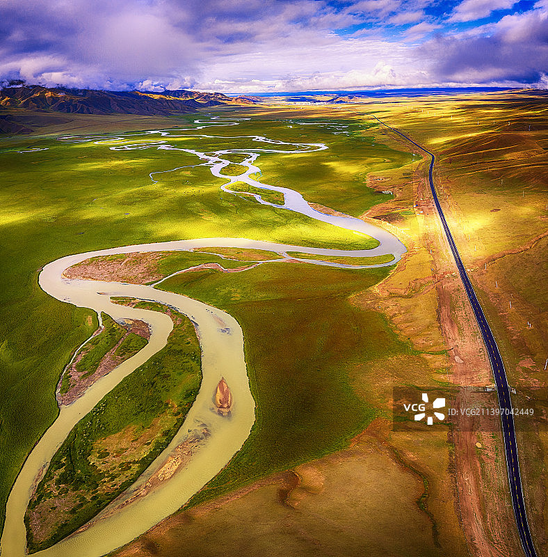 巴音布鲁克九曲十八湾图片素材