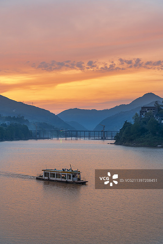 渠江晨曦图片素材