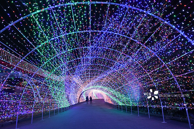 乐园夜景灯光时空隧道图片素材
