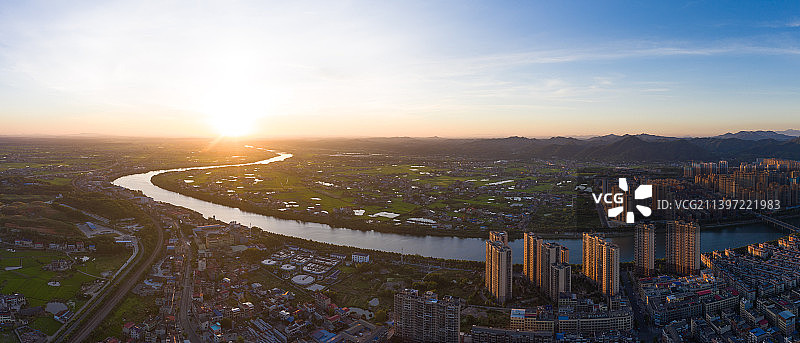 河流日出航拍图片素材