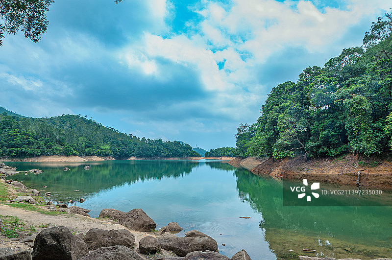 香港城门水塘郊野公园湖泊自然风光图片素材