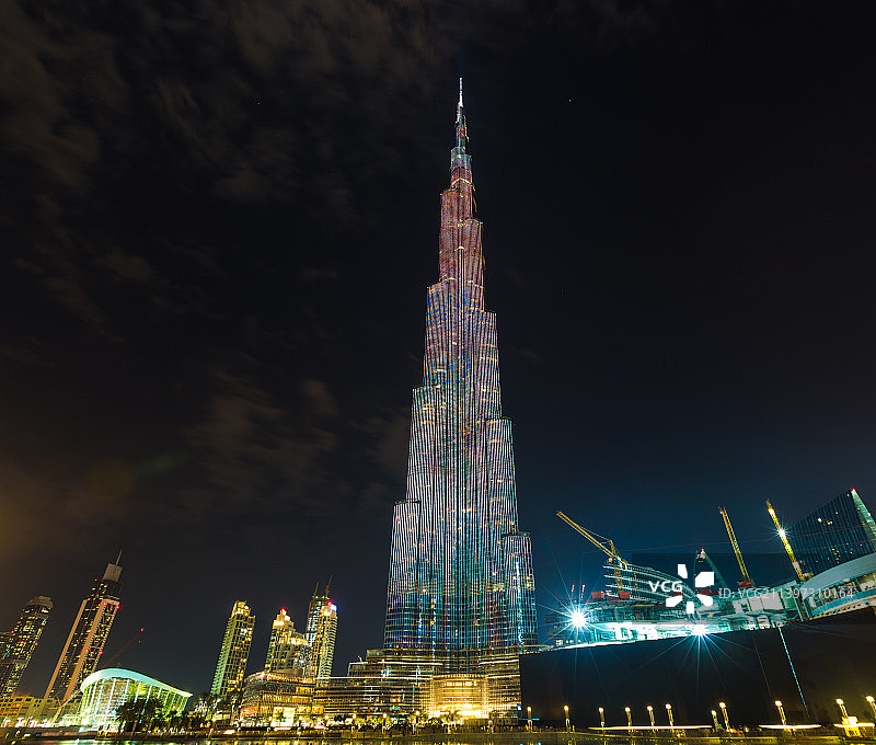 迪拜哈利法塔夜景图片素材