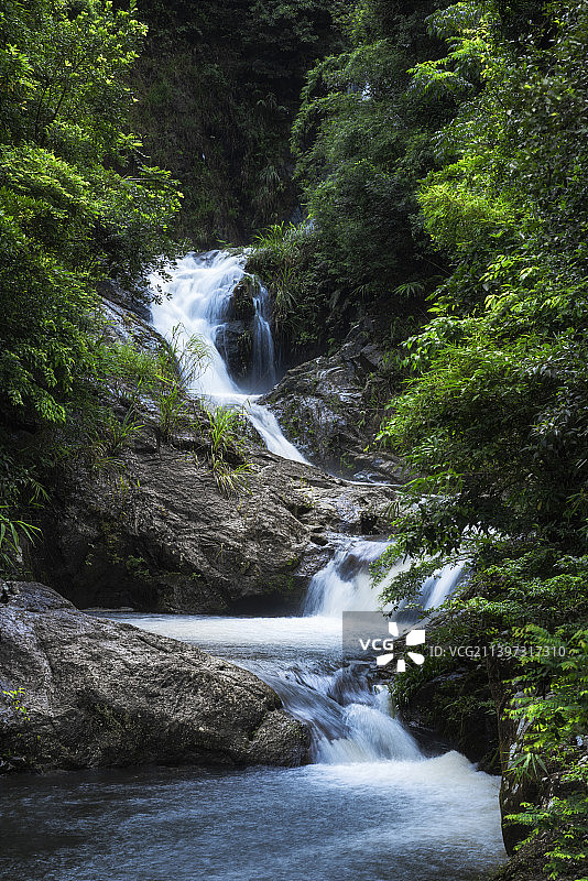 深圳马峦山郊野公园瀑布群图片素材