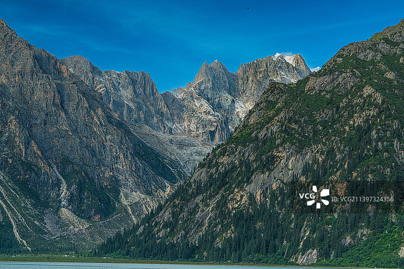 雀儿山图片素材
