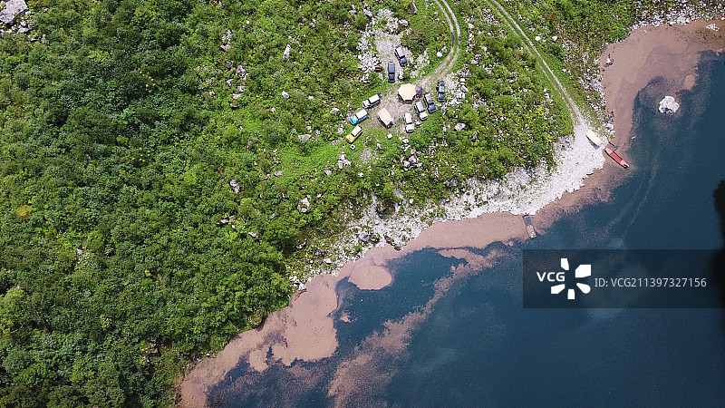 航拍堰塞湖图片素材