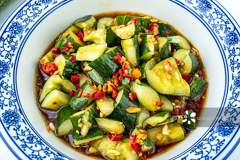 一碗家常菜凉拌青瓜图片素材