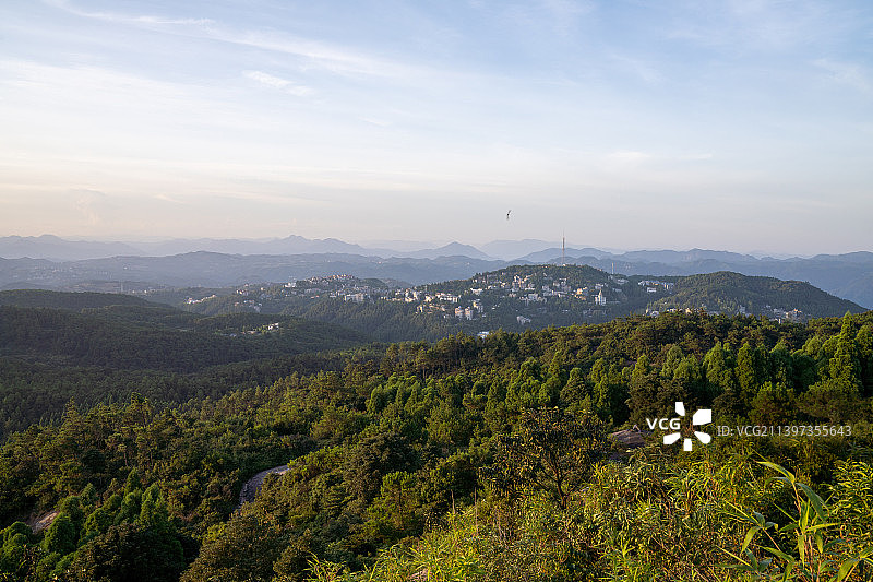 福州鼓岭白云洞，傍晚夕阳下城市风光图片素材