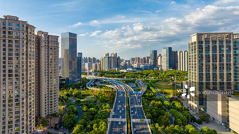 武汉汉口常青路高架航拍图片素材