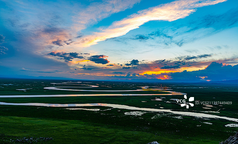 中国新疆独库公路巴音布鲁克九曲十八弯图片素材