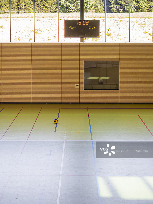 空旷的健身房图片素材