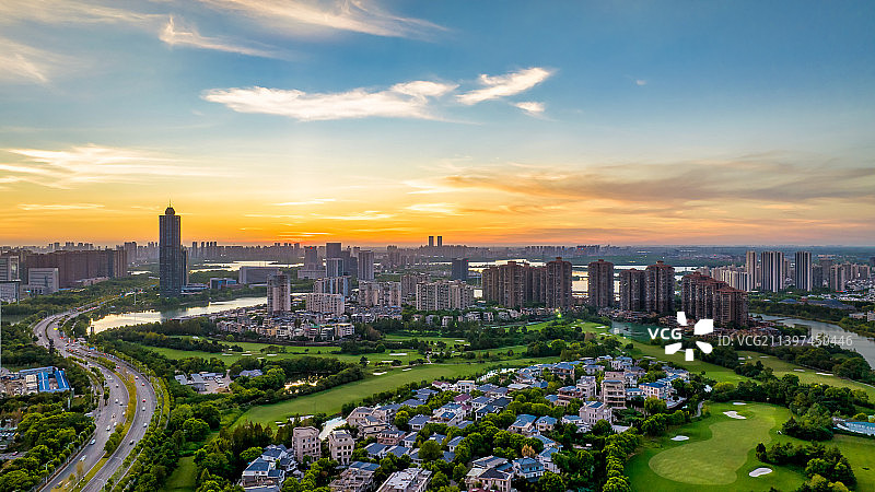武汉东西湖区金山大道晚霞风光图片素材