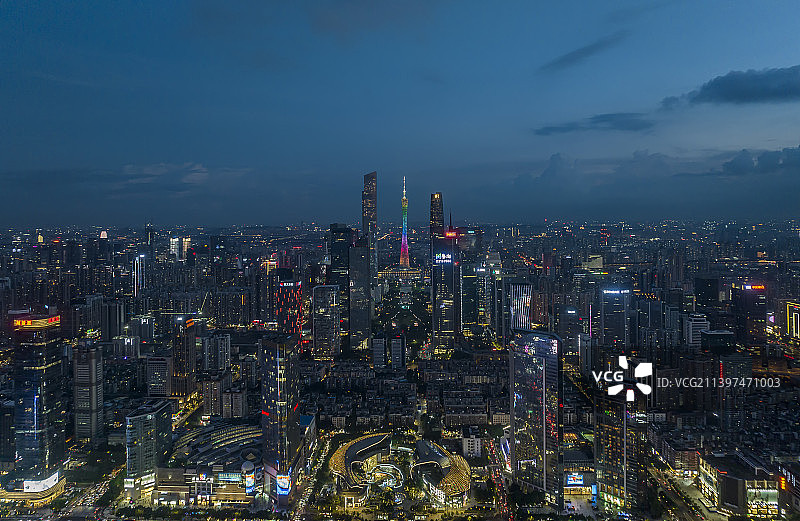 广州天河中轴CBD夜景风光图片素材