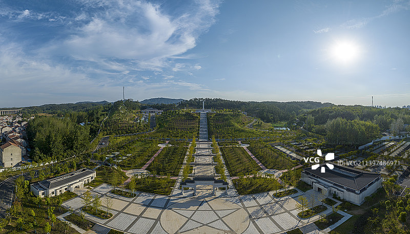 航拍襄阳谷城烈士陵园生命主题公园风光图片素材