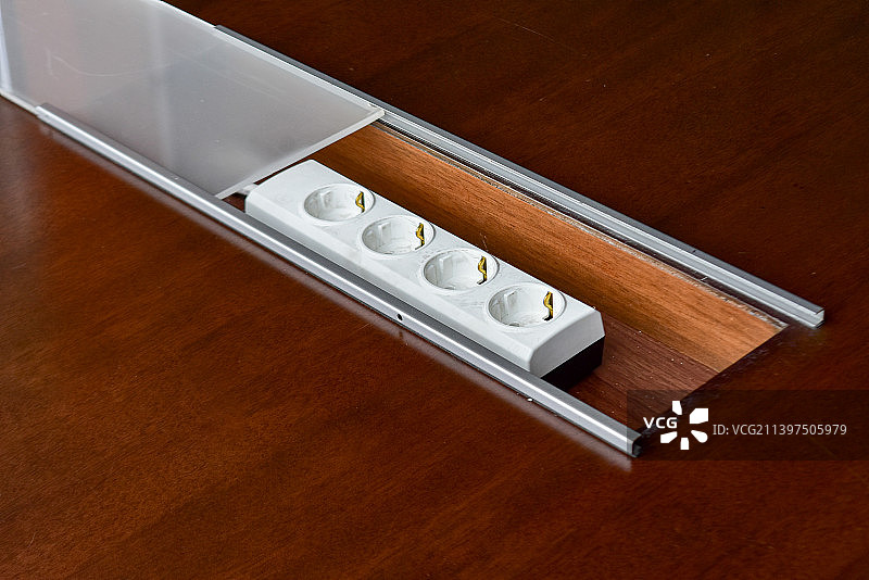 桌上的扬声器高角度视图，印度尼西亚图片素材