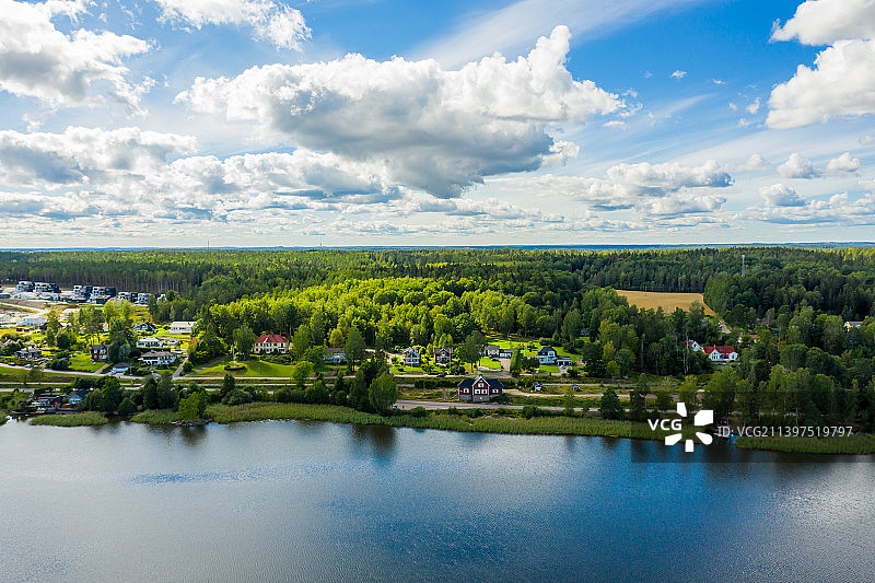 瑞典卡尔斯塔德湖泊的壮丽景色图片素材