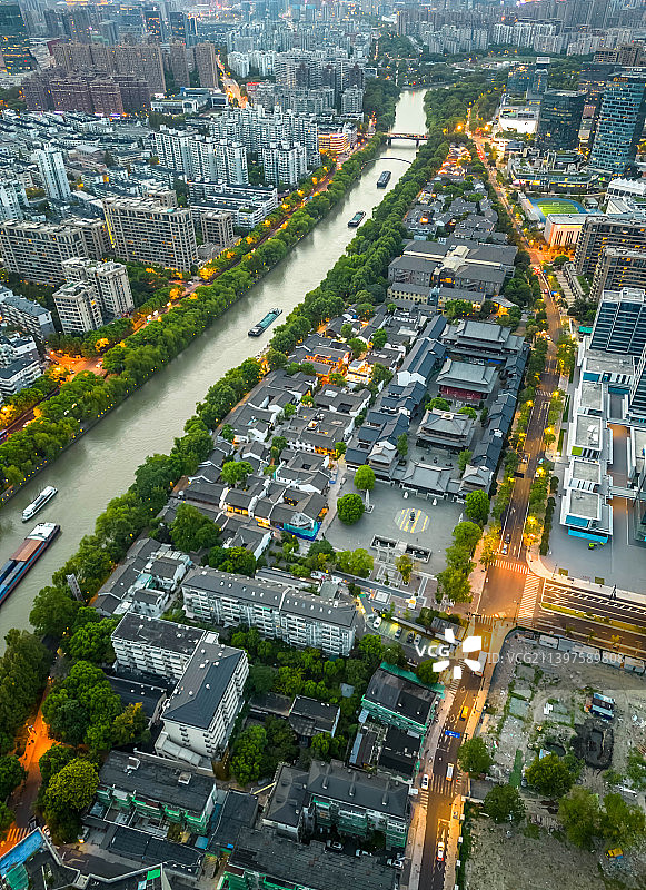 杭州香积寺夜景航拍图片素材
