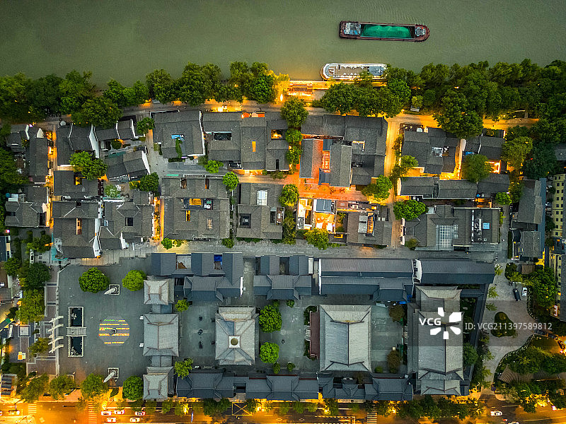 杭州香积寺夜景航拍图片素材