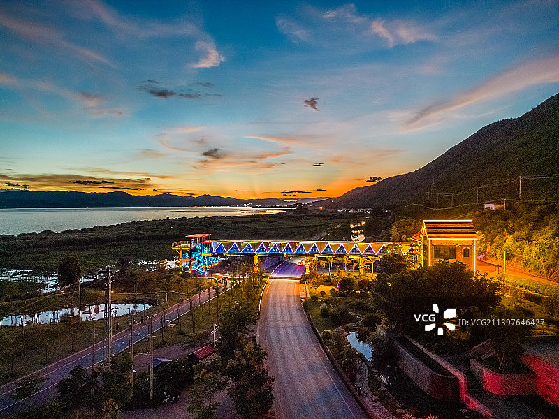 云南省红河州石屏县日落风光图片素材