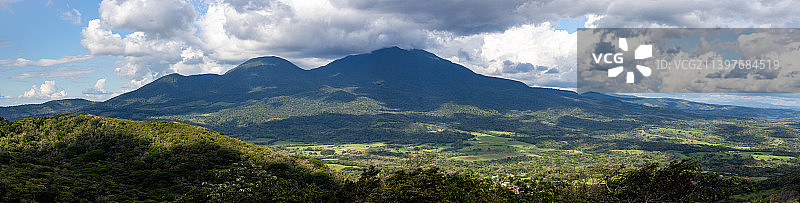 哥斯达黎加瓜纳卡斯特省的景色全景图片素材