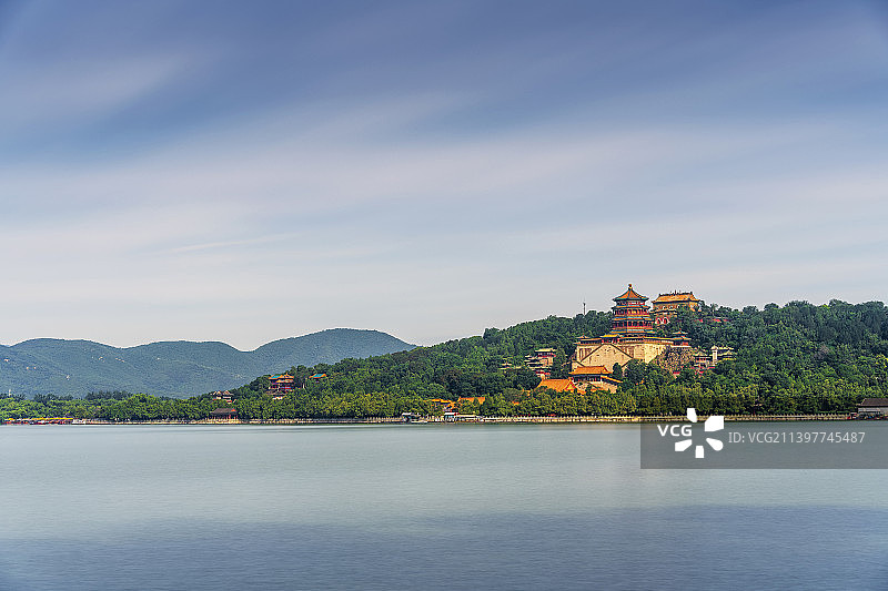 夏天北京颐和园云雾霞光图片素材