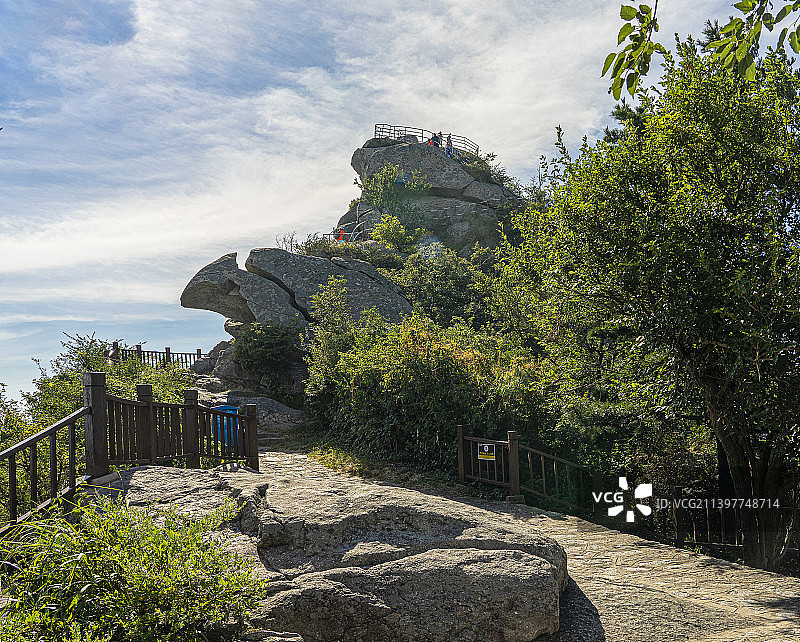 信阳鸡公山报晓峰图片素材