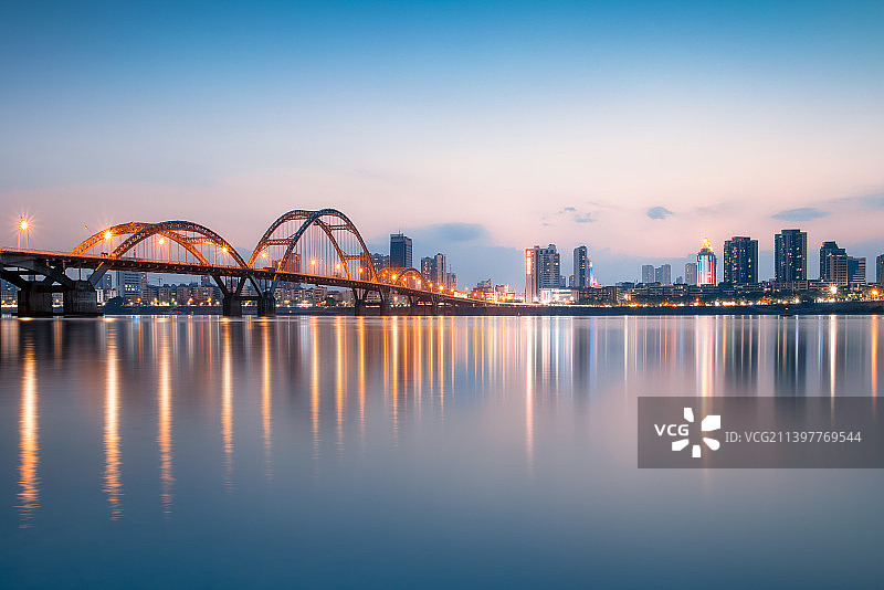 吉安大桥蓝调图片素材