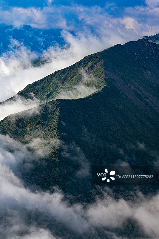 巴郎山图片素材