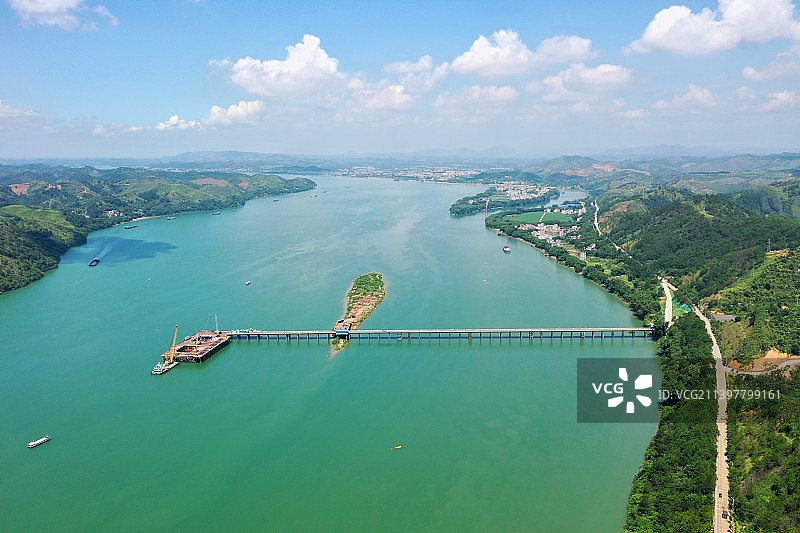 建设中的浔江特大桥图片素材